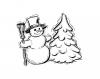 Снеговик в шляпе у елки Рисунок раскраска на зимнюю тему