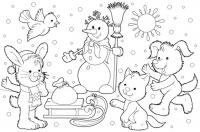 Зверята играют возле снеговика Детские раскраски зима распечатать