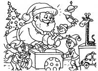 Санта клаус и эльф делают подарки игрушки к новому году Детские раскраски зима распечатать